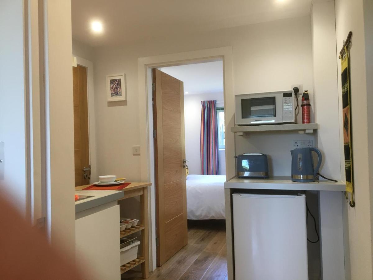 The Wrens Annexe - Stylish Self-Contained 2-Bed Annexe פנזאנס מראה חיצוני תמונה